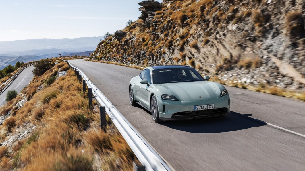 First Impressions of the 2025 Porsche Taycan: Experience the Power of 938 hp