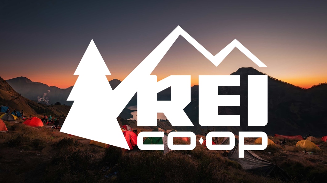 Sale at REI: Big discounts on fitness apparel, shoes, and gear through April 15th