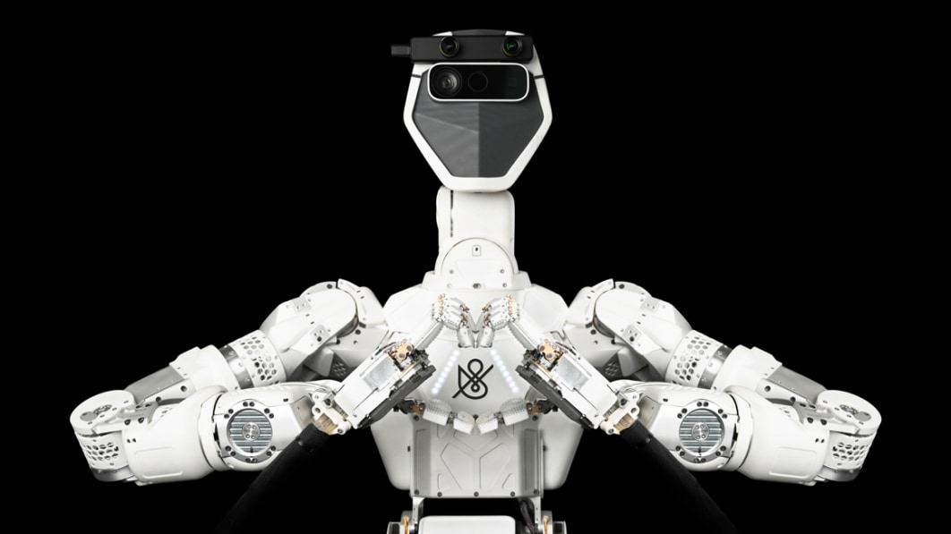 The Magna car plant plans to conduct a test on a humanoid robot.
